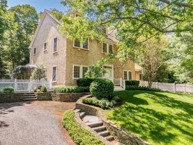 House for sale in Wainscott, New York