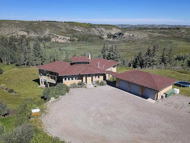 House for sale in Alberta