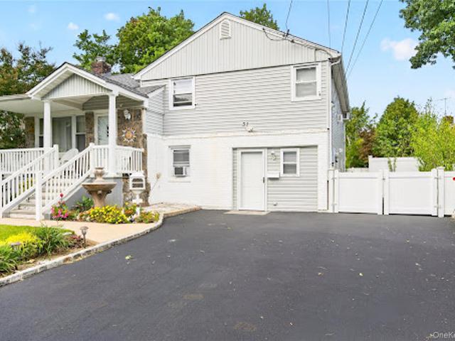House for rent in Port Washington, Nassau County