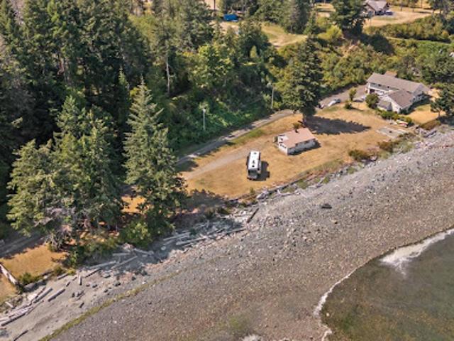 House for sale in Comox