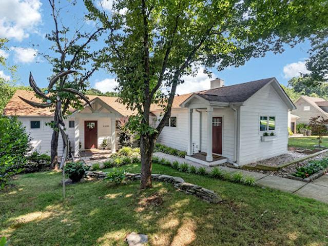 House for sale in Mecklenburg, North Carolina
