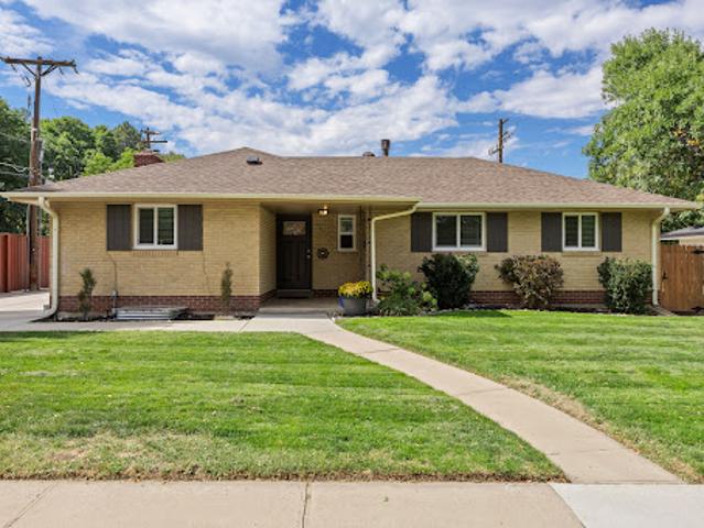 House for sale in Arapahoe, Colorado