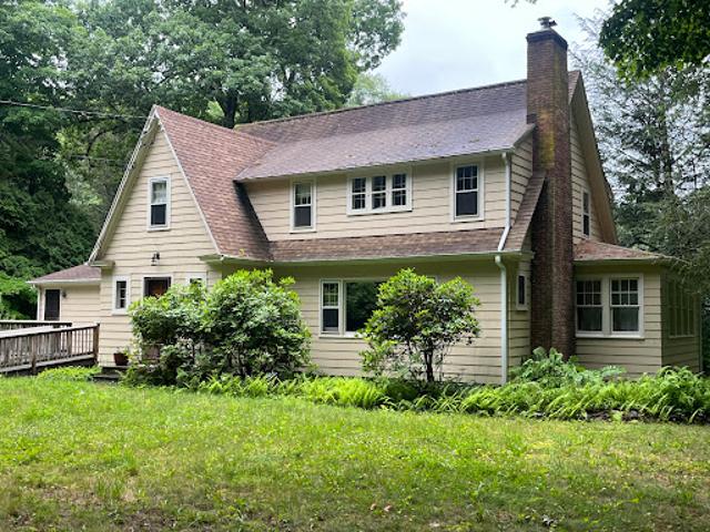House for sale in Newtown, Connecticut