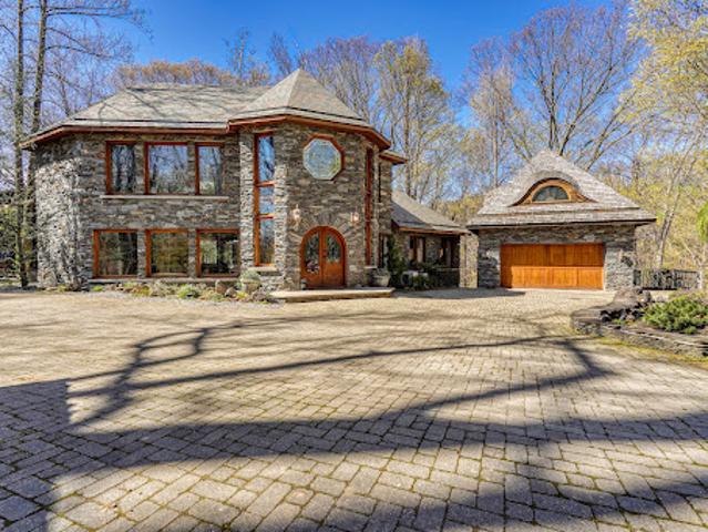 House for sale in New York