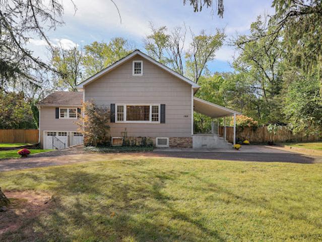 House for sale in Martinsville, New Jersey