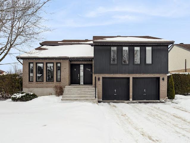 House for sale in Kirkland, Quebec