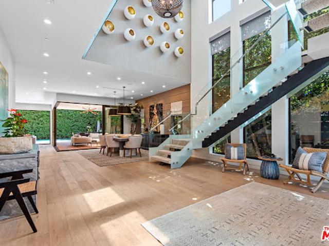 House for sale in Canoga Park, California