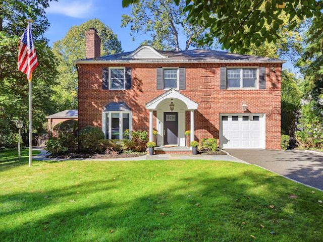 House for sale in Manhasset, Nassau County