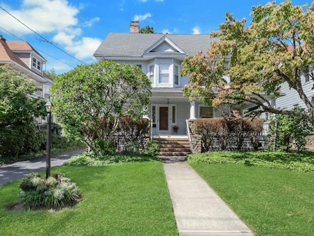House for sale in Ridgewood, Bergen County