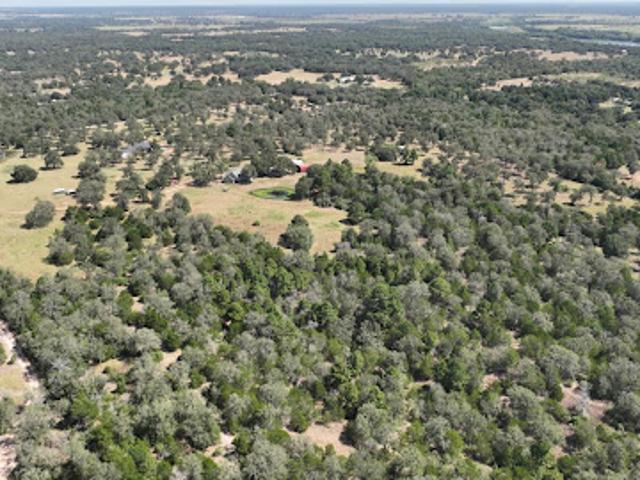 House for sale in Smithville, Texas