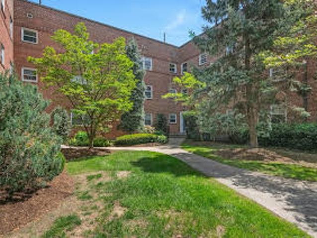 House for sale in Tarrytown
