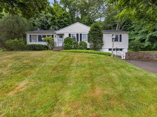 House for sale in Cheshire, Connecticut