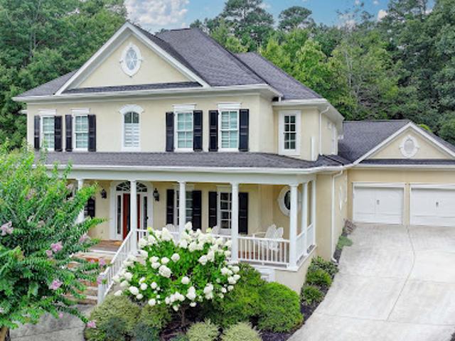 House for sale in Alpharetta