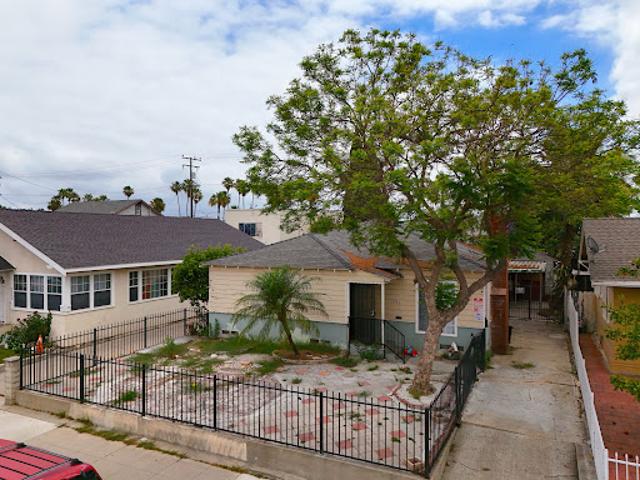 House for sale in Long Beach, California