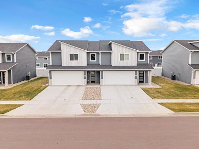 House for sale in Harrisburg, South Dakota