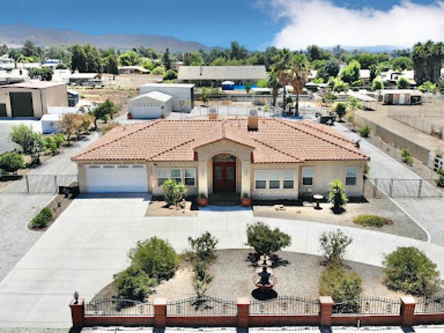 House for sale in Nuevo