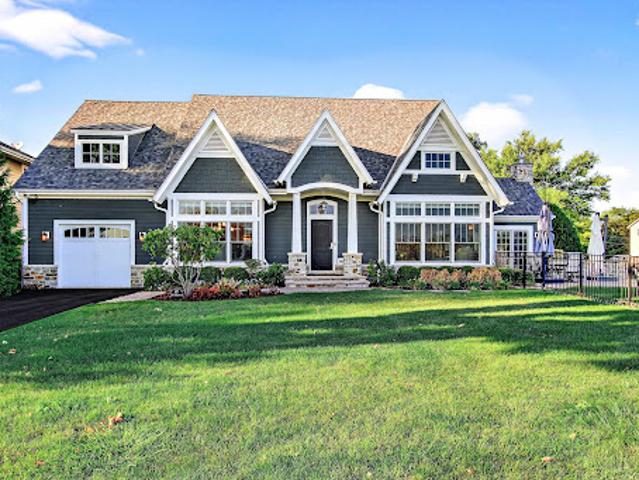 House for sale in Wauconda, Illinois