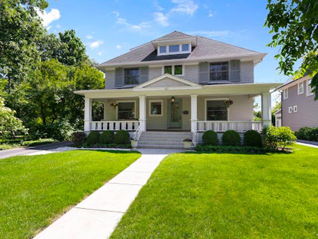 House for sale in Kenilworth, Illinois