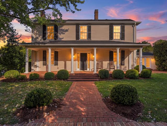 House for sale in Louisville, Jefferson County