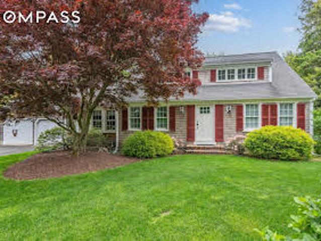House for sale in Barnstable