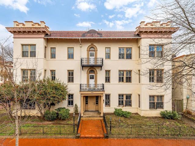 House for sale in Washington