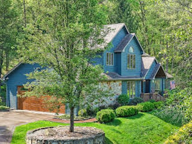 House for sale in Murrysville