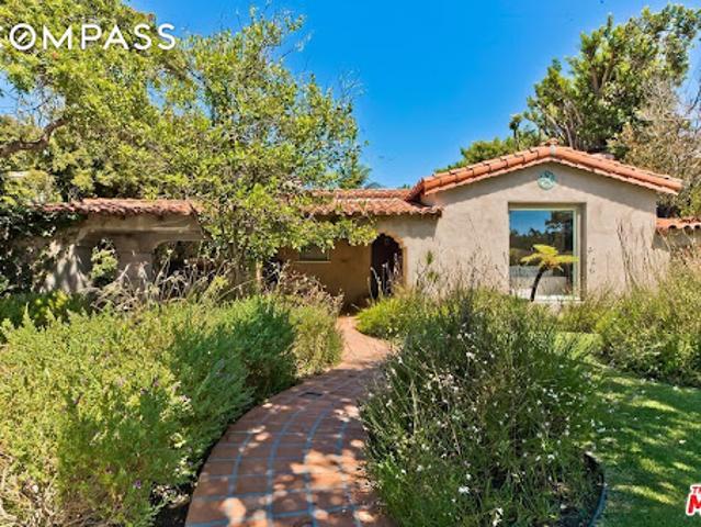 House for sale in Santa Monica, California