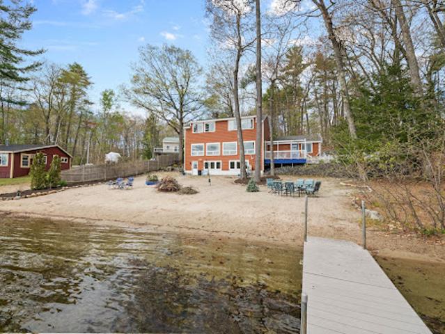 House for sale in Raymond, Maine