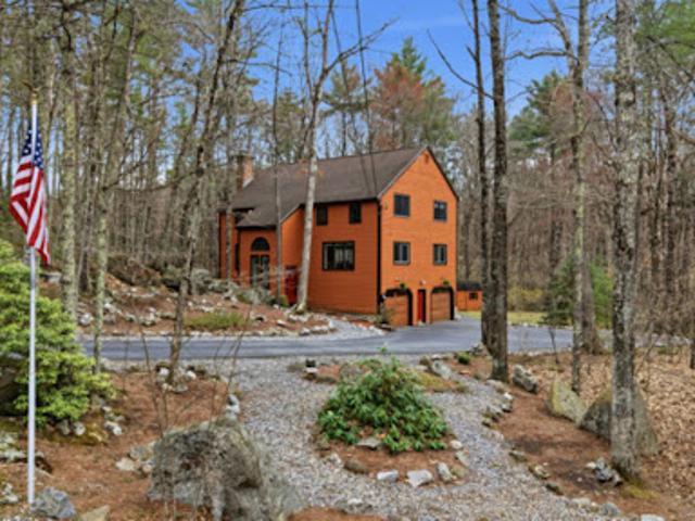 House for sale in New Hampshire