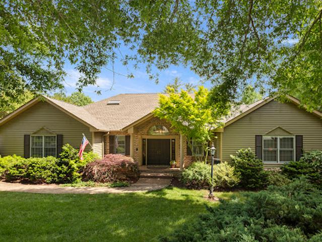 House for sale in Hendersonville, North Carolina