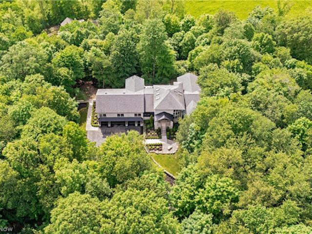 House for sale in Summit, Ohio