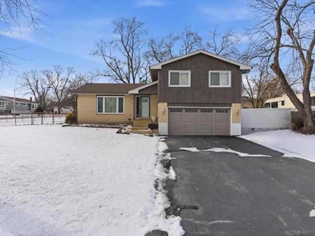 House for sale in Addison, Illinois