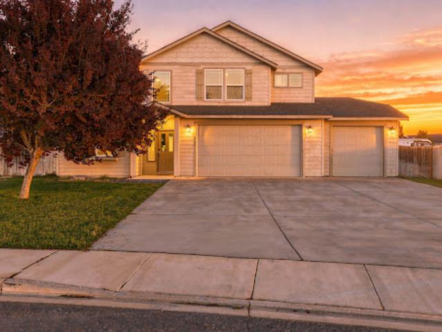 House for sale in West Richland, Washington