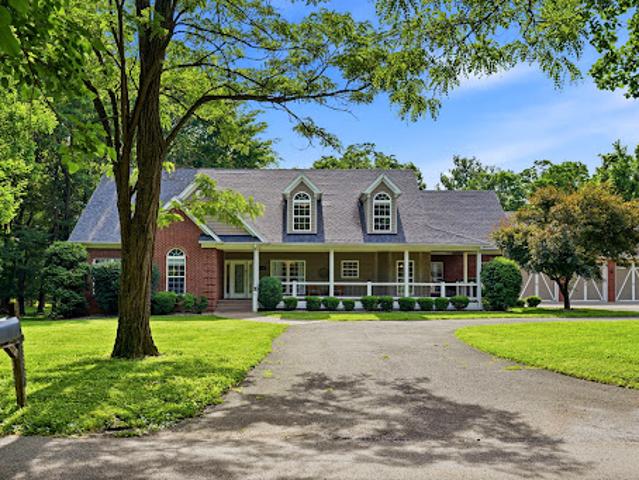 House for sale in Prospect, Kentucky