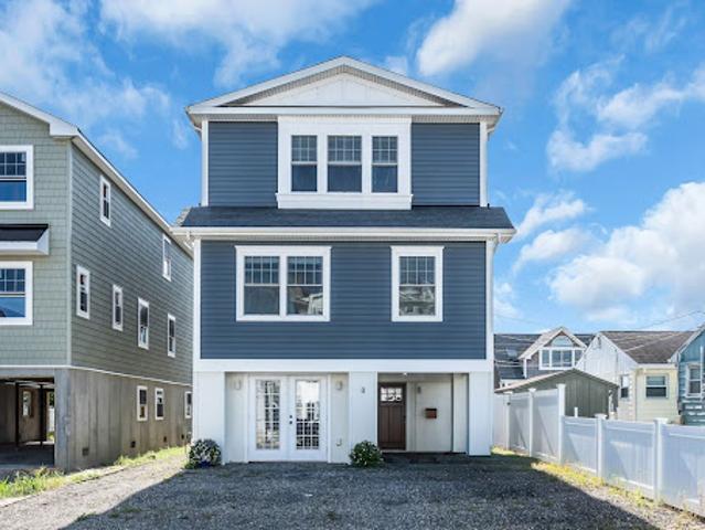 House for sale in Monmouth, New Jersey