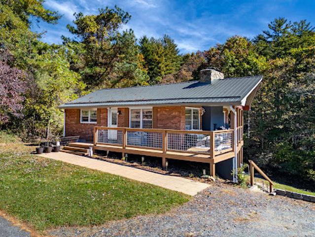 House for sale in West Jefferson, Ashe County