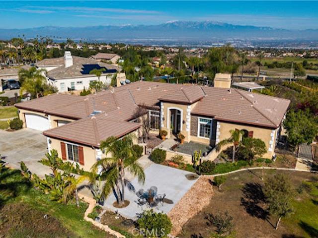 House for sale in Corona, California