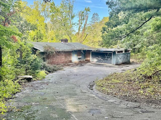 House for sale in Shrewsbury, Massachusetts
