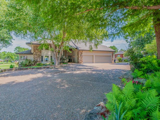 House for sale in Ark