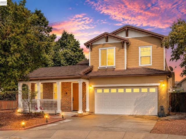 House for sale in Hayward, California