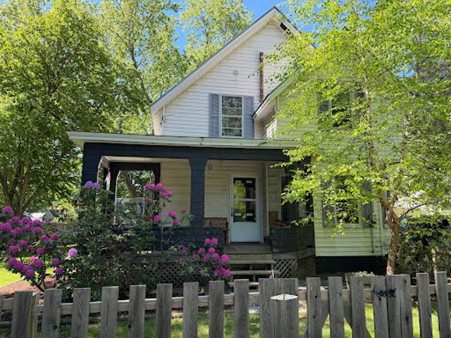 House for sale in Plantsville, Vermont