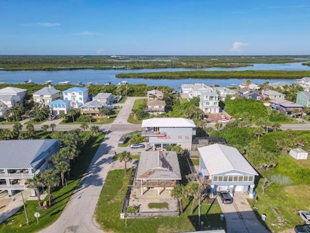 House for sale in New Smyrna Beach, Florida