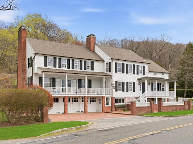 House for sale in Huntington, New York