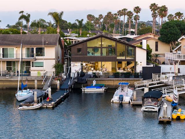 House for sale in Huntington Beach, California