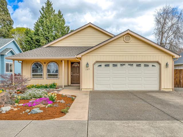 House for sale in Medford