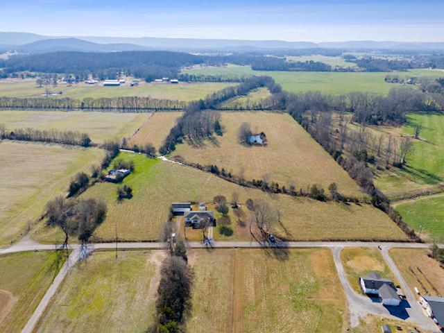 House for sale in New Hope, Alabama