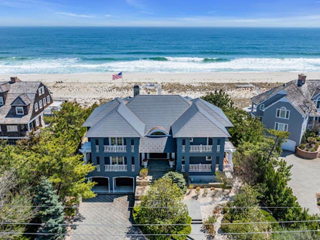 House for sale in Mantoloking, New Jersey