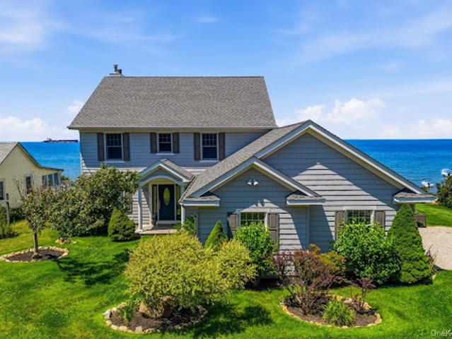 House for sale in Jamesport, New York