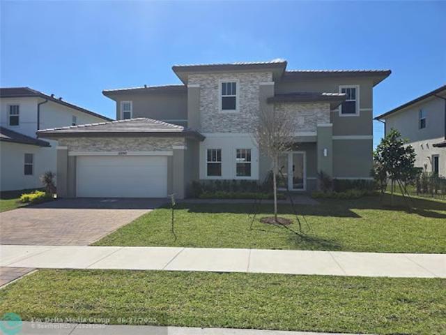 House for sale in Davie, Florida