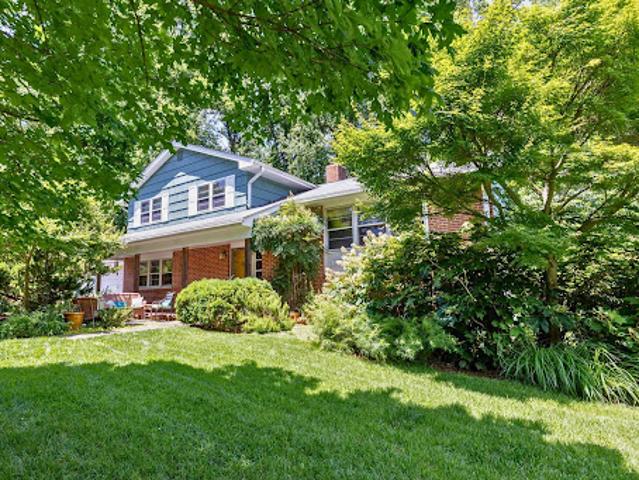 House for sale in Arnold